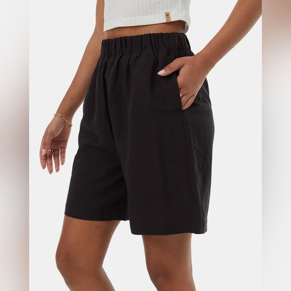 Tentree TreeLinen City Short - Picture 4 of 16